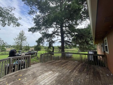House with a barn and 2.90 Acres!! Fenced property and a small - photo 30