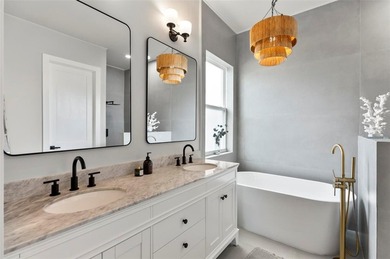 Experience the pinnacle of coastal elegance in this stunning - photo 47