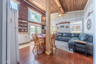 Waterfront, Central location & Rental friendly Neighborhood! - photo 8