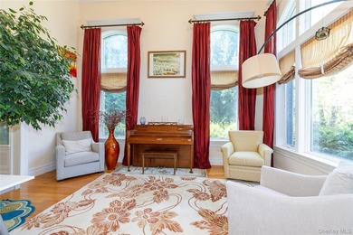 LAKE SUCCESS - A Stately Brick Colonial Set On Beautifully - photo 4