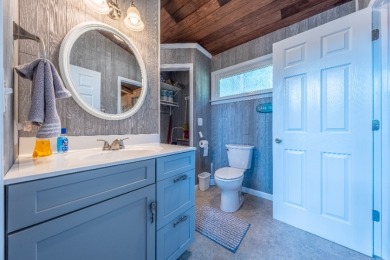 Waterfront, Central location & Rental friendly Neighborhood! - photo 15