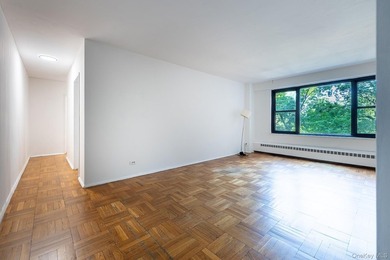Rarely available 2 bedroom conveniently locate at the Mutal in - photo 7