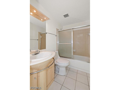 Beautifully maintained home offers 3 bedrooms, 2 full baths, 1 - photo 29