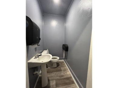 Two-story, fully functional commercial building on main street