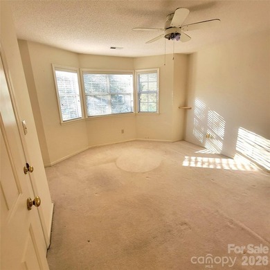 **PRICE REDUCED $100,000 FOR QUICK CLOSING!**Highly sought after - photo 18