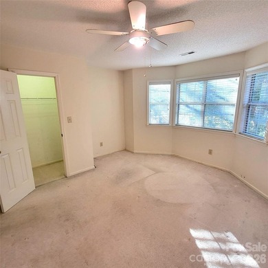 **PRICE REDUCED $100,000 FOR QUICK CLOSING!**Highly sought after - photo 19