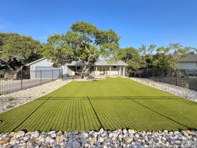 Lake Home For Sale in Canyon Lake, Texas