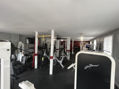 Two-story, fully functional commercial building on main street