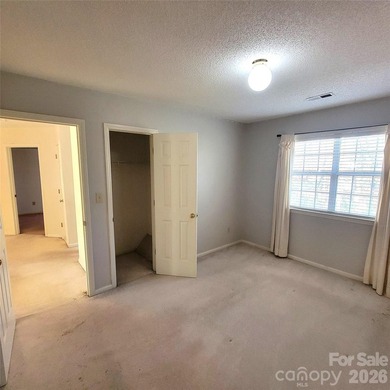 **PRICE REDUCED $100,000 FOR QUICK CLOSING!**Highly sought after - photo 29