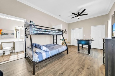 Discover the perfect blend of location, comfort, and investment - photo 29