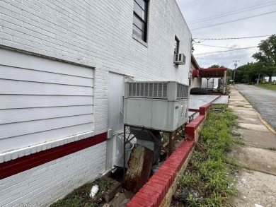 Two-story, fully functional commercial building on main street