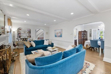 Welcome to this lovely side hall colonial boasting 4 bedrooms, 3 - photo 5