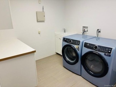 Welcome to Harborfields Schools! This beautifully maintained - photo 35