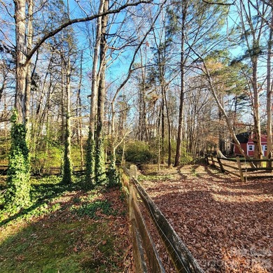 **PRICE REDUCED $100,000 FOR QUICK CLOSING!**Highly sought after - photo 36