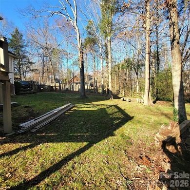 **PRICE REDUCED $100,000 FOR QUICK CLOSING!**Highly sought after - photo 37