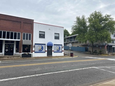 Two-story, fully functional commercial building on main street