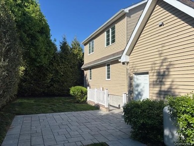 Welcome to Harborfields Schools! This beautifully maintained - photo 39