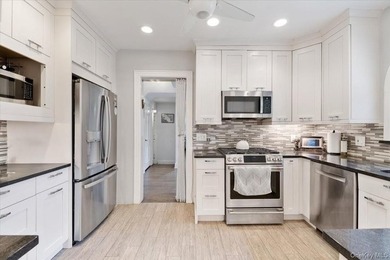 Welcome to this lovely side hall colonial boasting 4 bedrooms, 3 - photo 10