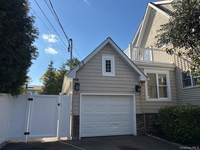 Welcome to Harborfields Schools! This beautifully maintained - photo 42