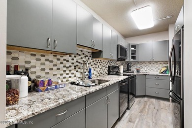 Stunning 4th-Floor South-End Ocean View Condo!!! Enjoy - photo 4