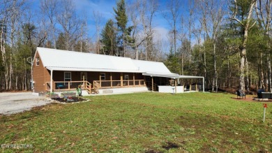 Lake Home For Sale in Crossville, Tennessee