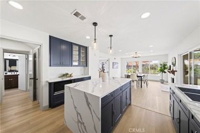 Tucked away on a private interior lot in the highly coveted Glen - photo 12