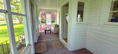 This light-filled 6-bed, 4-bath vintage home on Riverside Drive - photo 2