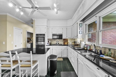 Welcome to this well-designed & built Patio Home, conveniently & - photo 13