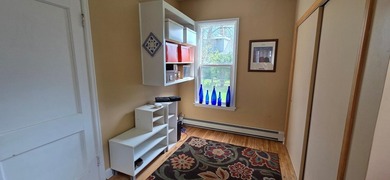 This light-filled 6-bed, 4-bath vintage home on Riverside Drive - photo 6