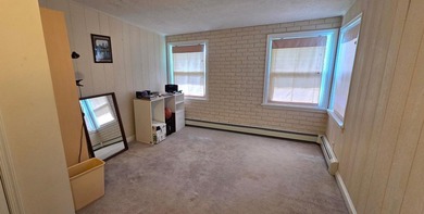 This light-filled 6-bed, 4-bath vintage home on Riverside Drive - photo 10