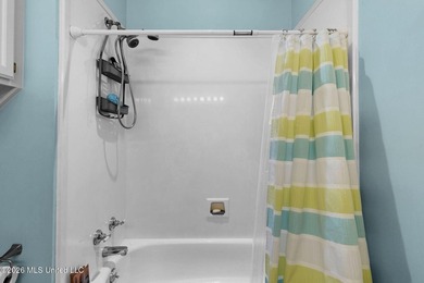 Welcome to this well-designed & built Patio Home, conveniently & - photo 22