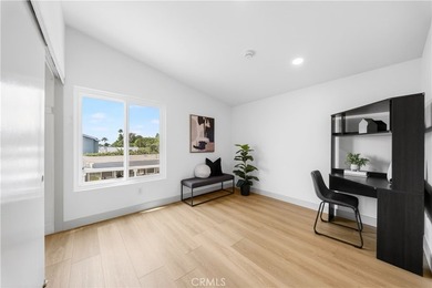 Tucked away on a private interior lot in the highly coveted Glen - photo 24