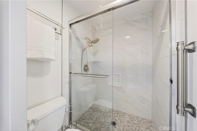 Tucked away on a private interior lot in the highly coveted Glen - photo 29