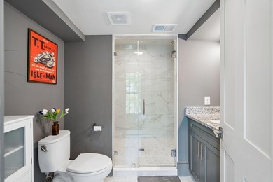 Experience the pinnacle of downtown Charleston living in this - photo 30