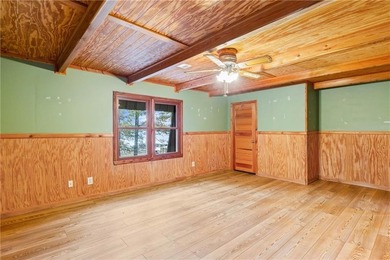 This a real lakefront log cabin with all the comforts, modern - photo 32