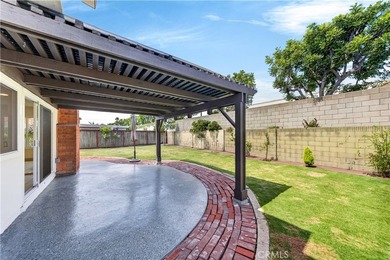 Tucked away on a private interior lot in the highly coveted Glen - photo 32