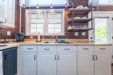 Waterfront, Central location & Rental friendly Neighborhood! - photo 12