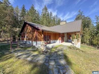 Strait Juan de Fuca  Home Active Under Contract in Port Townsend Washington
