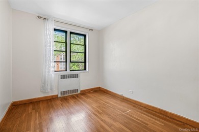 Two Bedrooms Co-op Unit in Great Location! Hardwood Floors - photo 10