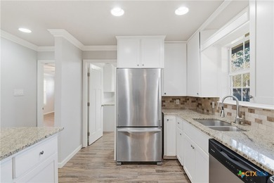 Welcome to 163 Lakeside Dr - the lakeside retreat you've been - photo 21