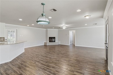 Welcome to 163 Lakeside Dr - the lakeside retreat you've been - photo 23