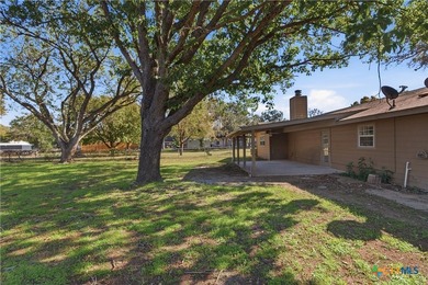 Welcome to 163 Lakeside Dr - the lakeside retreat you've been - photo 42