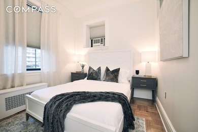 Welcome to this unique loft-style 1-bedroom, 1-bathroom - photo 3