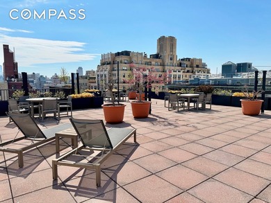 Welcome to this unique loft-style 1-bedroom, 1-bathroom - photo 8