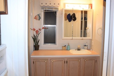3/2 on .30 Acre. Well Cared for 1994 Home with Great Room - photo 12