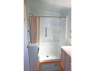 3/2 on .30 Acre. Well Cared for 1994 Home with Great Room - photo 13