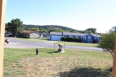 3/2 on .30 Acre. Well Cared for 1994 Home with Great Room - photo 21