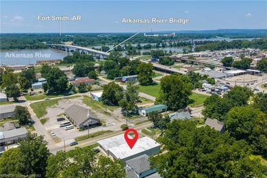 3200 SQ foot, Heated and Cooled commercial building, with Great - photo 4