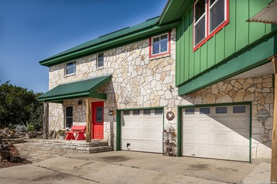 Come and see this beautiful custom built home in the Texas Hill - photo 9