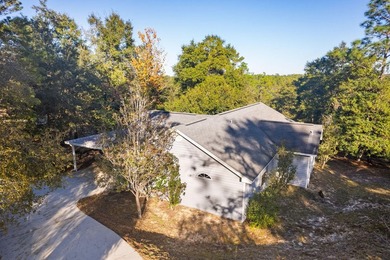 Welcome to your lakefront retreat! This 3BR/2BA home sits on a - photo 4